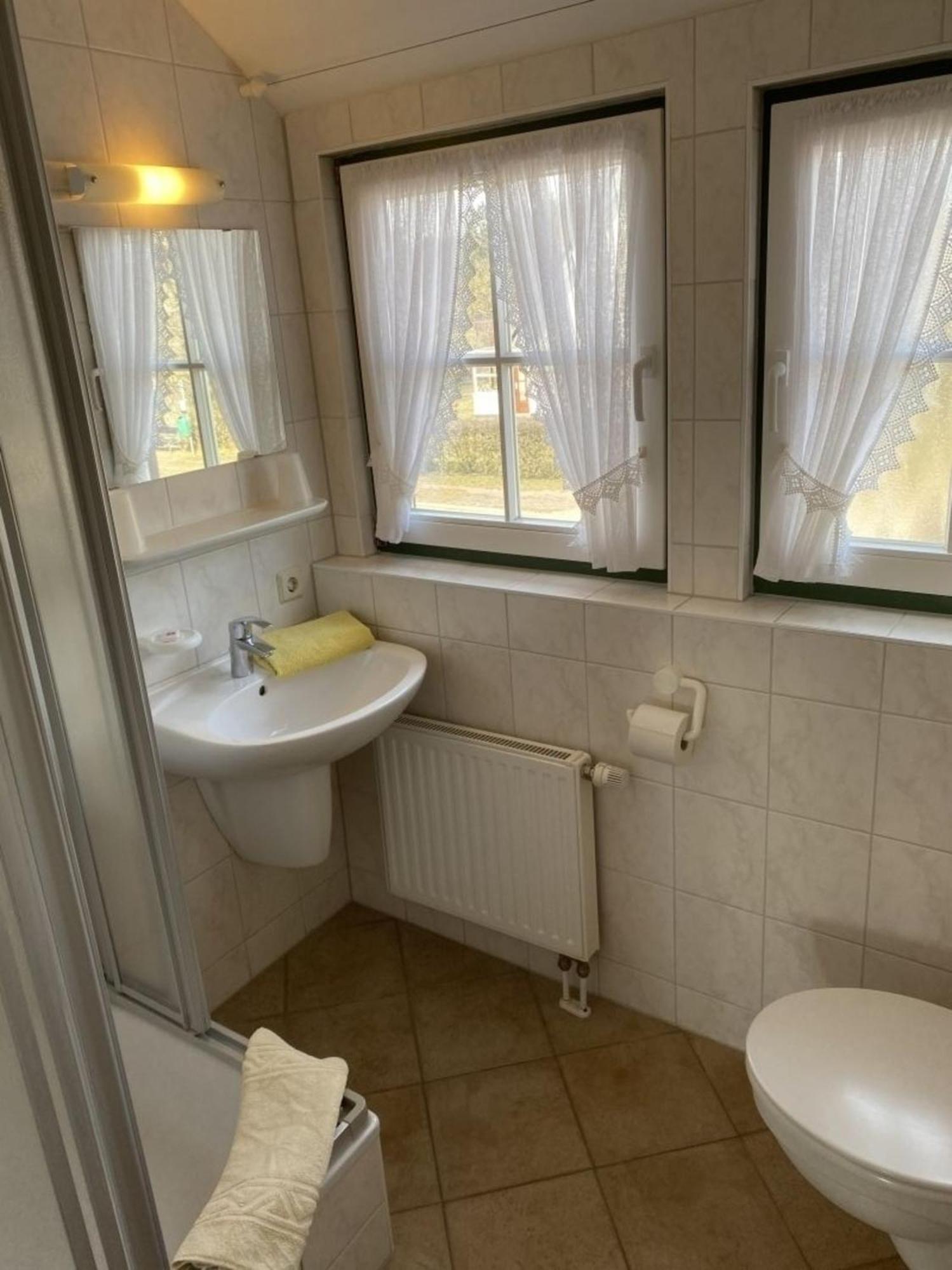 Ferienwohnung Nr 07 OG Spitzboden Born Exterior foto